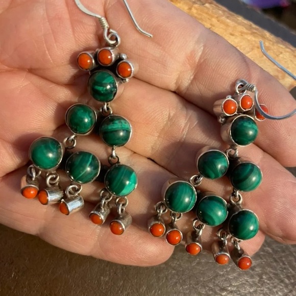 Sterling Silver Malachite & Coral earrings - Picture 4 of 7